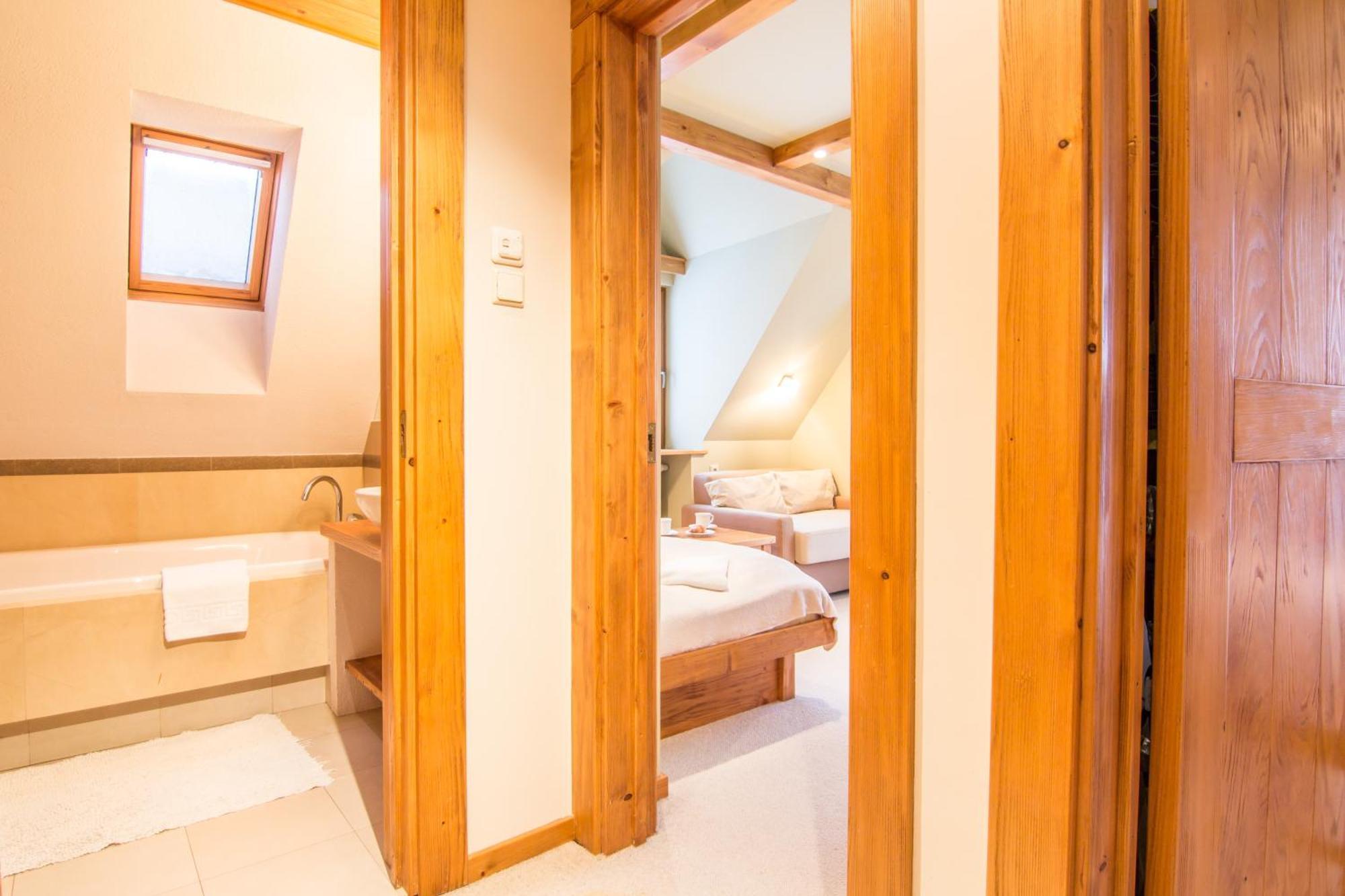 Apartamenty Chata Pod Reglami Zakopane Phòng bức ảnh